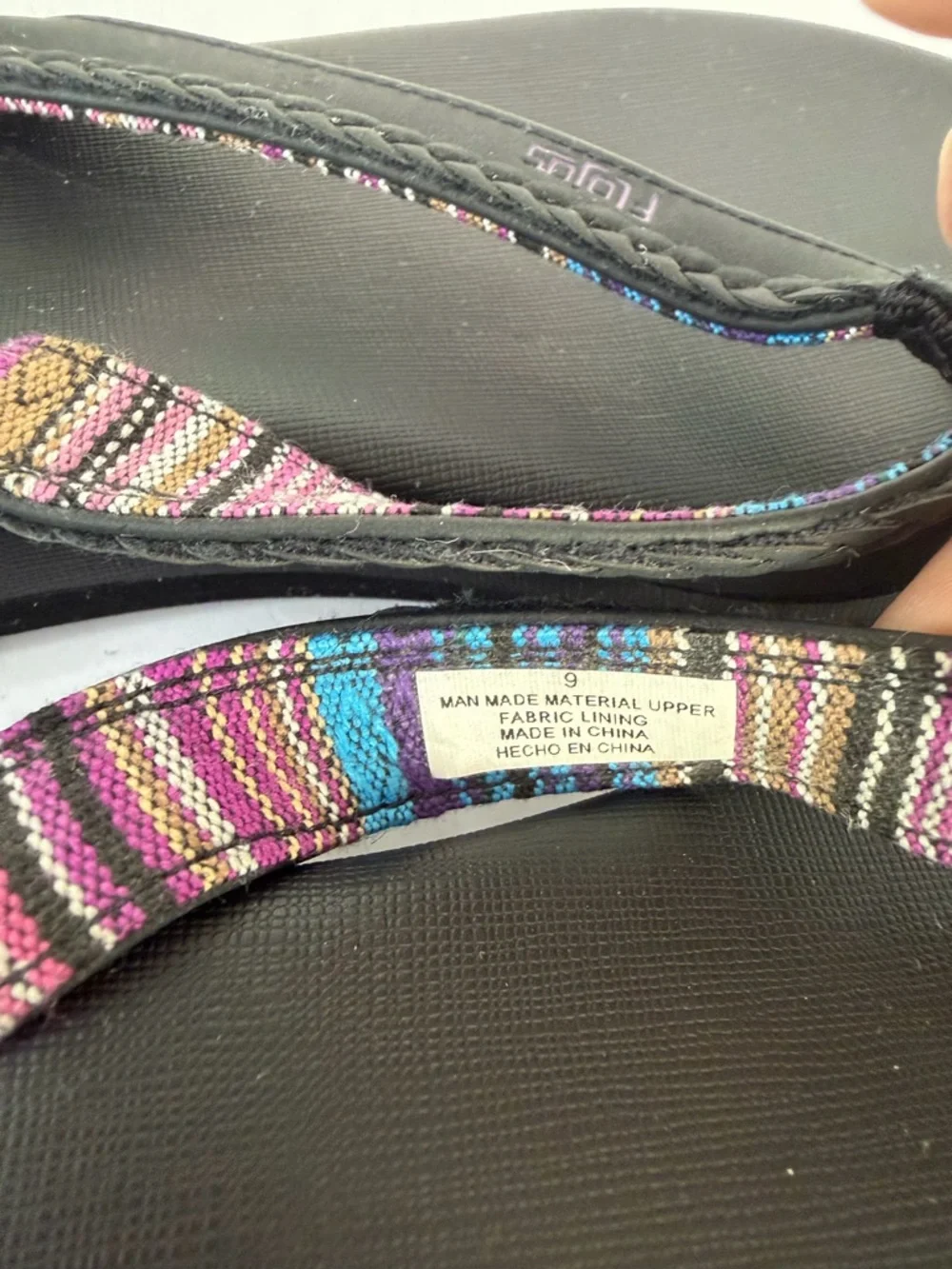 Flojos Comfort Flip Flops Black Size 9 Cushioned Beach Sandals NWT
